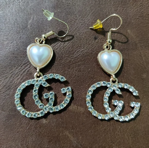 Women's designer earring - Picture 4 of 4